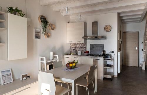 Parzanica Apartment | Cherubino 2 - Nice 2 floors apartment with pool, terrace and a terrific lake view