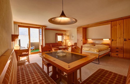 Silvaplana Apartment | Chesa Munteratsch 1-Zimmerwohnung 203 Typ B