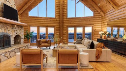 Hillsdale House | Chester by AvantStay Amazing Views Secluded Home A True City Escape