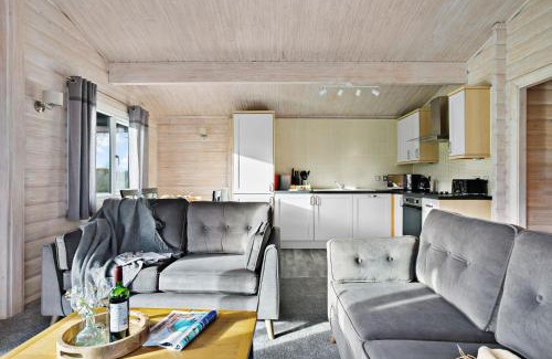 Newton Saint Cyres House | Chestnut, 6 Fingle Glen Lodges