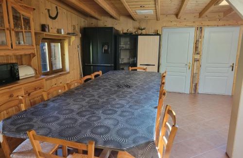Sainte-Marie-de-Cuines Apartment | chez Alex et Francesca