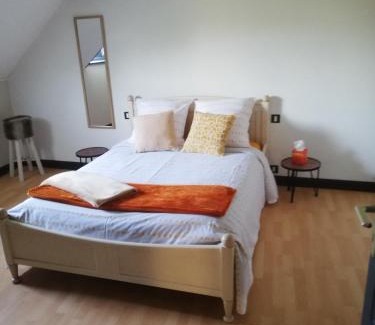 Arrest House | Chez kathie