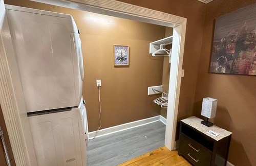 Scott House | Chez Le Fleur: A cozy 2-bedroom home in Scott, LA