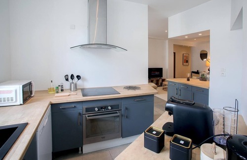 Lisieux Apartment | Chez Marc Lisieux Centre Historique vue Cathédrale