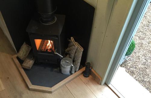 Holt House | Chez Marguerite Luxury Shepherd's Hut