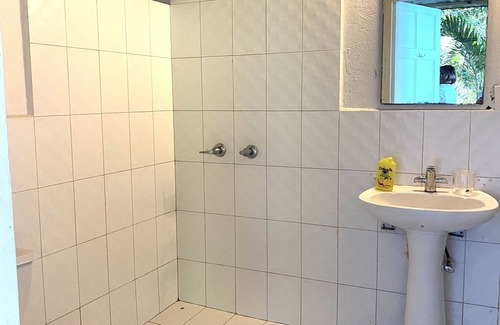 Labadee Bed & Breakfast | Chez Max, Cadras Haiti