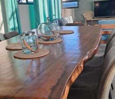 Cascavelle House | Chez Mya