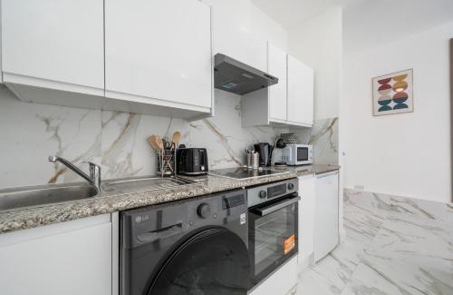 Soho Apartment | Chic 1-Bed Flat in the Heart of Soho Wardour Street! No Lift 1WD