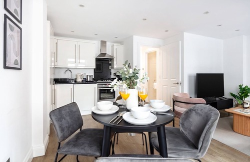 Westminster Apartment | Chic 1BR Close to Buckingham Palace
