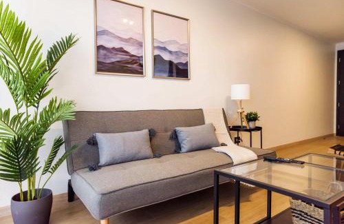 Apoquindo Apartment | Chic 1BR Oasis for 3 in Bustling Las Condes