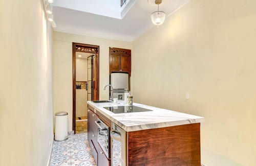 La Candelaria Apartment | Chic 4BR Getaway in Vibrant La Candelaria