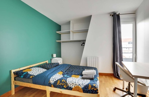 Pierrefitte-sur-Seine Apartment | Chic and spacious apart with parking