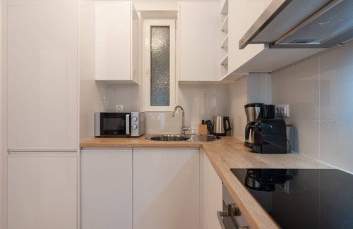 Kallithea Apartment | Chic and Lavish Apartment in Athens