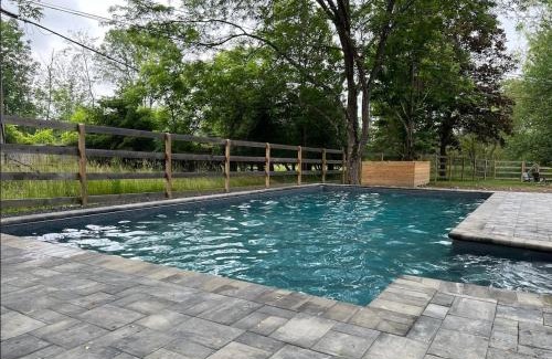 Germantown House | Chic Barn House with Pool