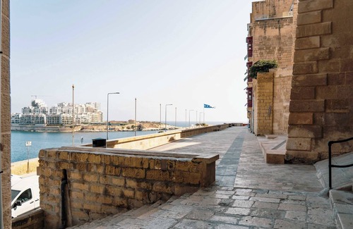 Valletta Apartment | Chic & Eclectic Valletta Stay