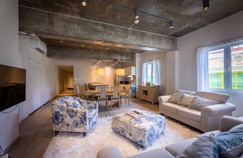Pietermaai District Apartment | Chic Historic Townhouse in City Centre Willemstad