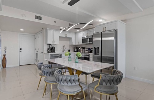 South Padre Island Apartment | Chic Stay by the Beach