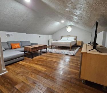 Freetown - Port Rico House | Chic Studio Retreat in the Heart of Lafayette