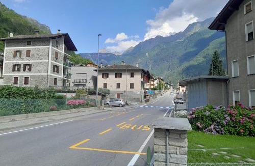 Chiesa in Valmalenco Apartment | Chiesa in Valmalenco Vassalini 1