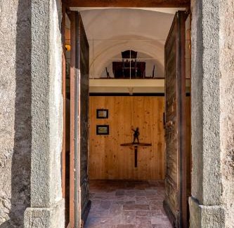 Montemezzo House | Chiesa San Giuseppe