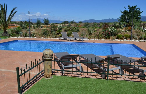 Garriguella Villa | child-friendly holiday home with private swimming pool. 17->28 people