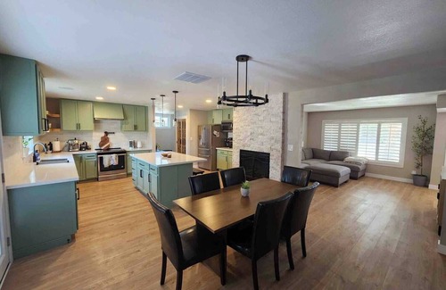 Maryvale House | Chill AZ Escape+Pool+Firepit+Heart of PHX