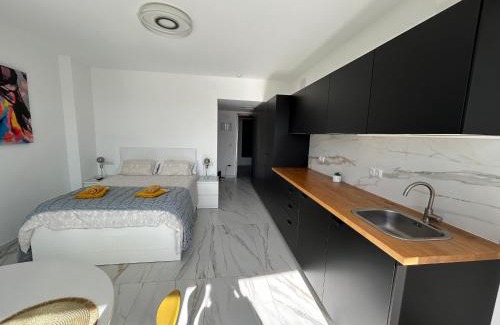 Alicante Apartment | Chill Out Studio Jacuzzi & Sea Views