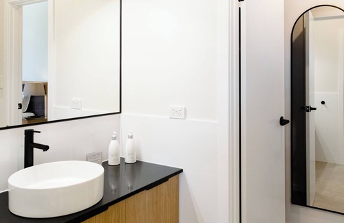 Shadforth Hotel | Chimes Spa Retreat
