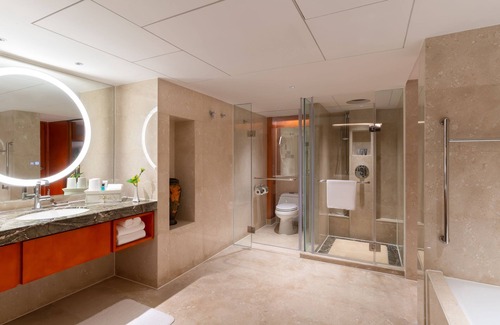 Yuexiu Hotel | China Hotel - Subway direct to Pazhou Exhibition Center, Free shuttle during Canton Fair & Exhibitor registration Counter