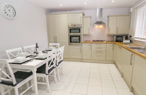 Freshwater Cottage | Chinefields