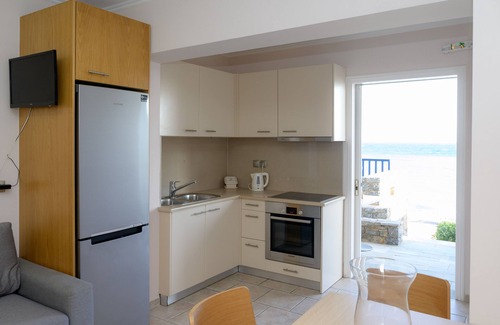 Paralia Agias Fotinis Hotel | Chios Xenia Studio & Apartments