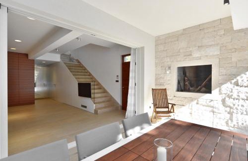 Bol Apartment | Chiponsky One - 5 star beachfront property