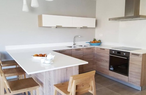 Mont Choisy Apartment | Choisy Les Bains with LOV