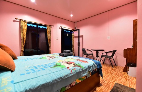 Ko Lanta Old Town House | Chomlay Room & Restaurant
