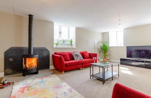 Leyburn House | Church Manor