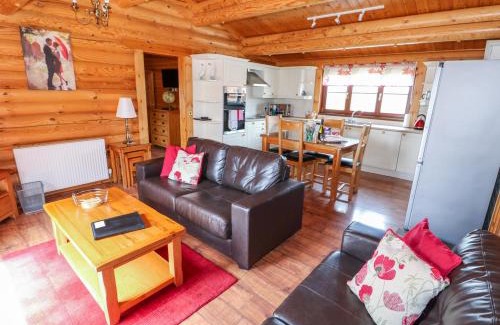 Castle Bytham House | Church View