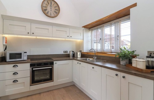 Wick St. Lawrence Cottage | Church View Retreat