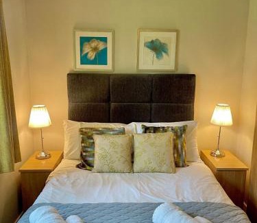 Churchill House | Churchill Lodge