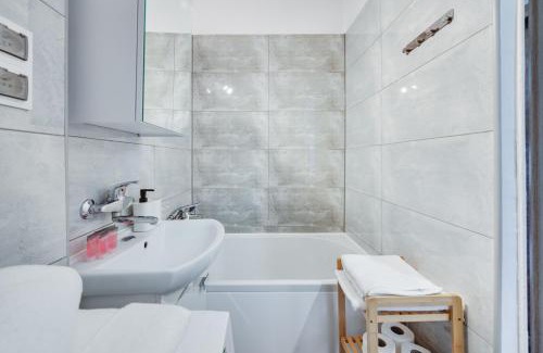 Chylonia Apartment | Chylońska 69-85 by Homeprime