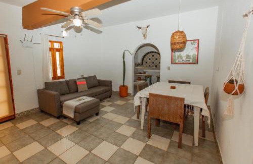 Todos Santos House | Cien Palmas- Authentic Mexican Casita 1 -Downtown