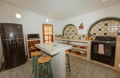 Todos Santos House | Cien Palmas- Authentic Mexican Casita 1 -Downtown