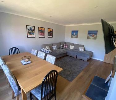 Tan-y-groes House | Cilhaul 3 bedroom holiday let