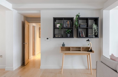 Clerkenwell Apartment | Circus of Colour - Farringdon - by Frankie Says