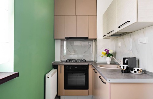 Bucharest City-Centre Apartment | Cismigiu Park - Delightful and Fresh Studio