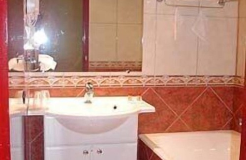 Noyon Hotel | Citotel Le Cedre