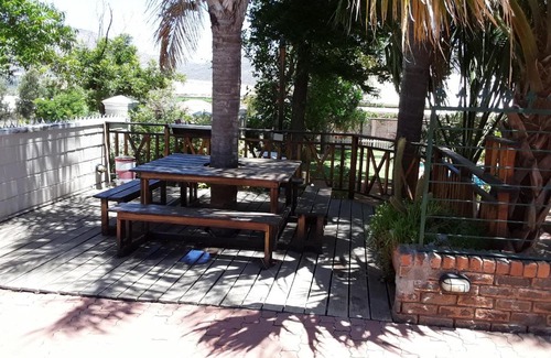 Citrusdal House | Citrusdal Guest Rooms