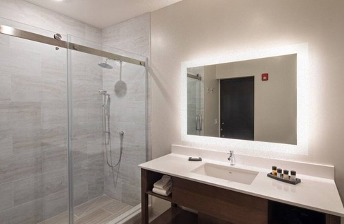 Winters House | City Break in Winters! Four Classy Accommodations, Free Parking, Pets Allowed!