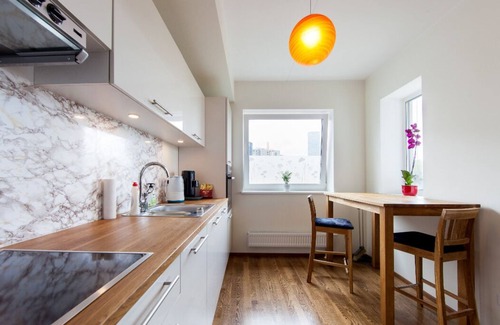 Kesklinn Apartment | City Center Mardi st. apartment with balcony and free parking.