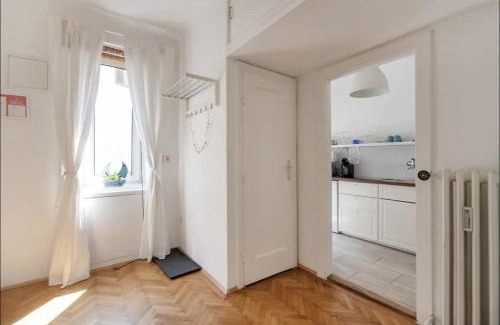 Wieden Apartment | City Center Operastreet Apartment "Italy"