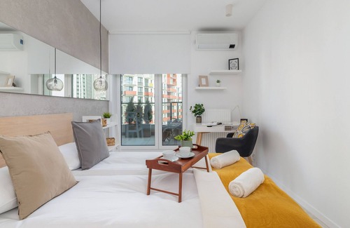 Grzegorzki Apartment | City Centre Apartment by Renters